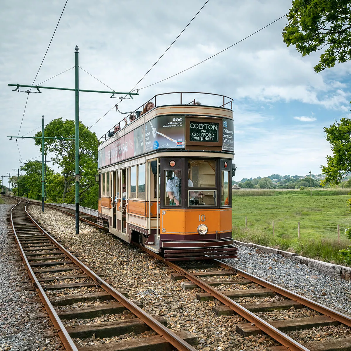 tram_10